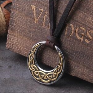 Two-Tone Celtic Knot Circle Pendant Necklace in Gold and Silver